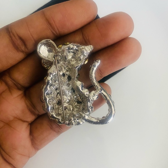Crystal Vintage Mouse Brooch - Picture 3 of 3